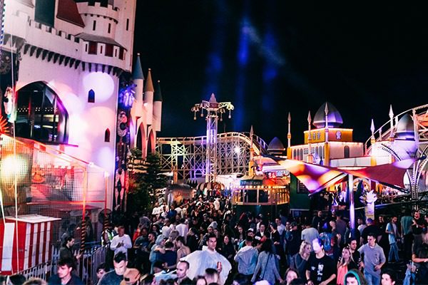 Hire Luna Park